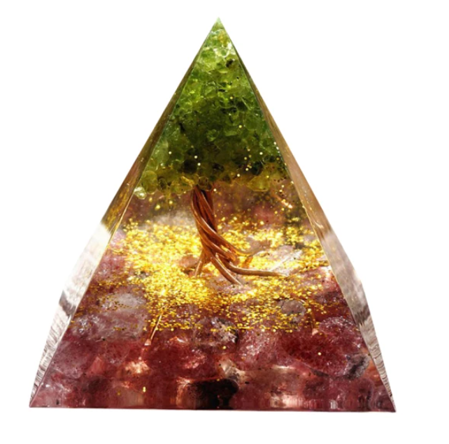 Crystal Chip Resin Pyramid - Q / 1PC