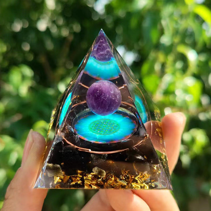Crystal Ball Pyramid Ornament - 3 Style / 5cm